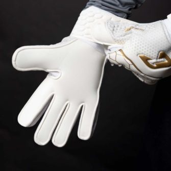 Kralle_Junior_Pro_3.0_Gold_Catch_and_Keep_UK_Grip