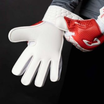 Kralle_Junior_Pro_3.0_Red_Catch_and_Keep_UK_Grip