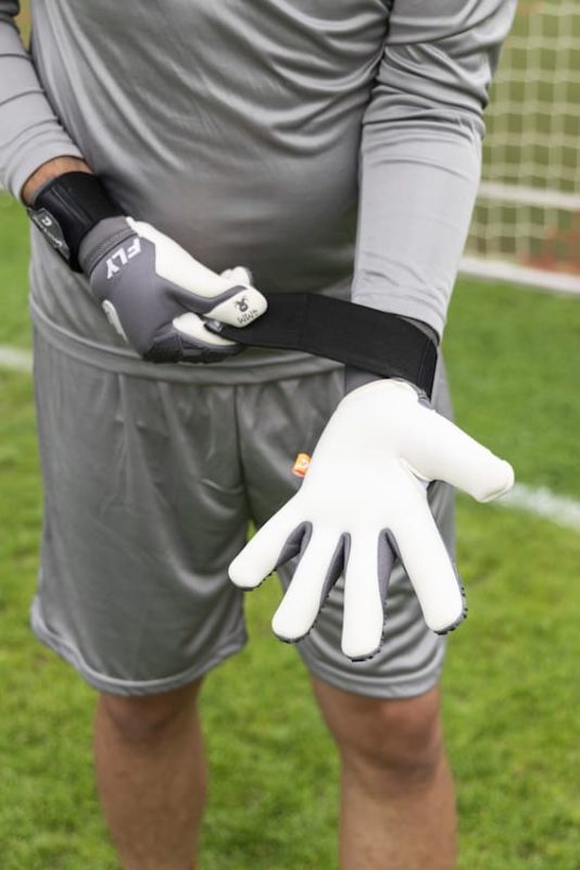 Fly_Grey_Soul_Catch_and_Keep_UK_Goalkeeper_Gloves