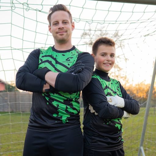 Goalkeeper_Jersey_Green_Protection_Catch_and_Keep_UK_Adults_and_Children