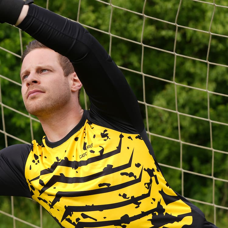 Goalkeeper_Jersey_Yellow_Protection_Catch_and_Keep_UK_Goalie
