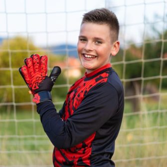 Kralle_Splash_Red_Catch_and_Keep_UK_Goalkeepergloves_Children