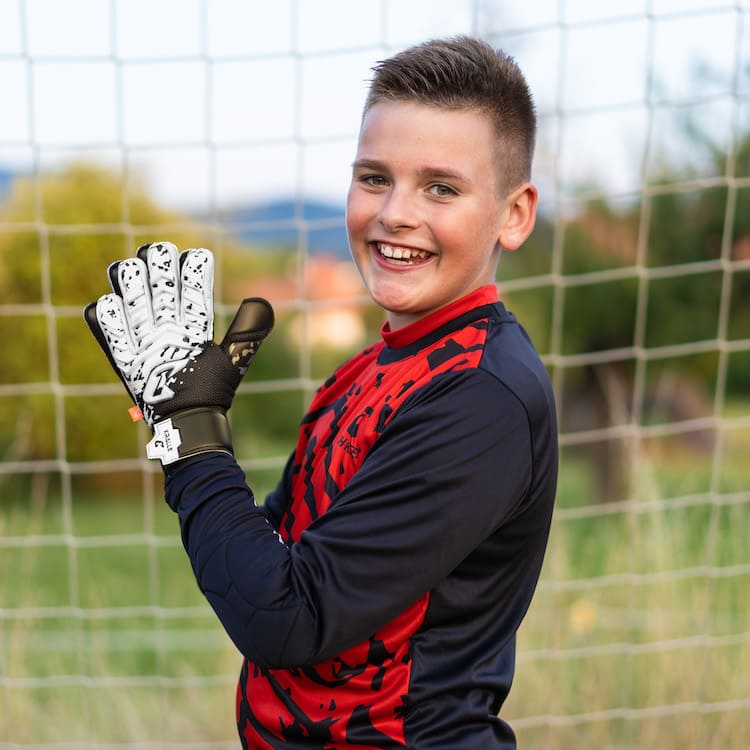 Kralle_Splash_White_Catch_and_Keep_UK_Goalie