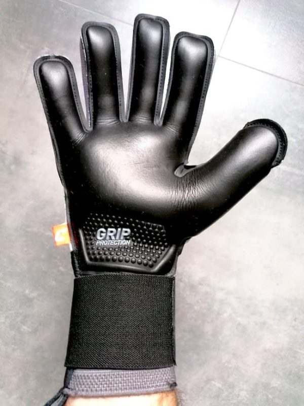 Fly_Protect_White_Fingerprotection_Catch_and_Keep_UK_Latex